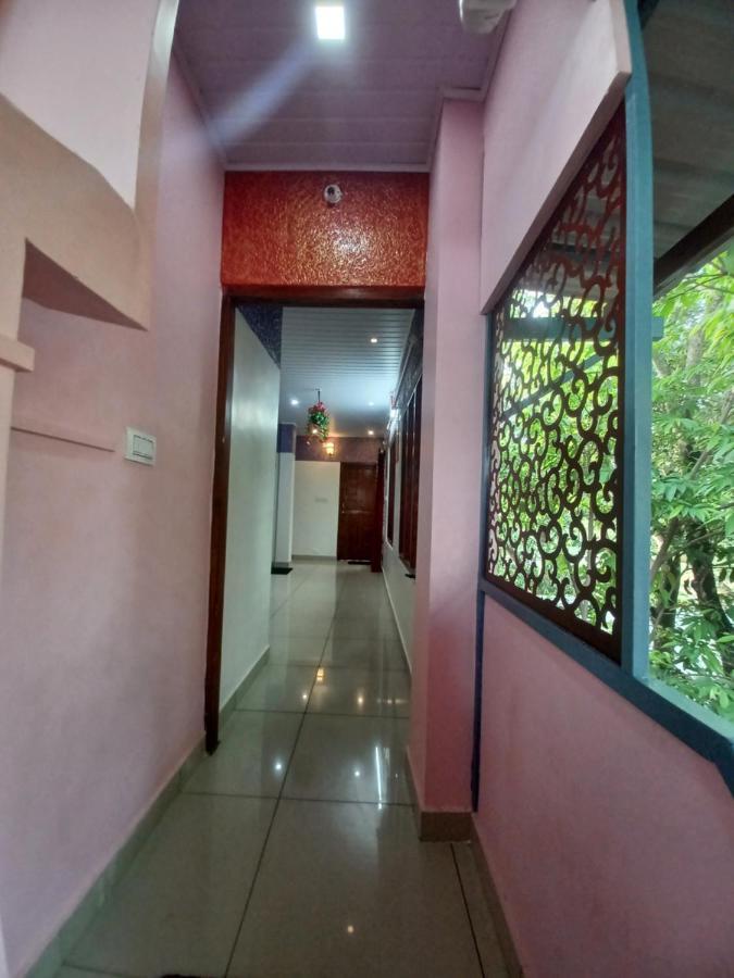 Jeena Motel Kollam Exterior photo